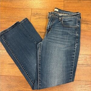 Levi's Classic Blue Straight Leg Women's Jeans